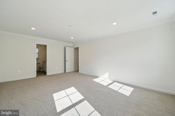 Empty room, Interior, Recessed Lighting