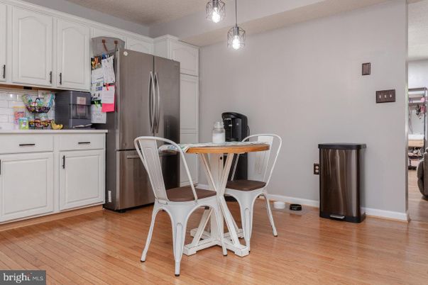 Dining room, Interior, Kitchen, Pendant Lights, Wood Texture Flooring