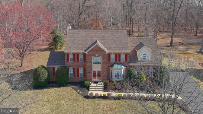 Exterior, Facade, Brick Facade, Brick Traditional