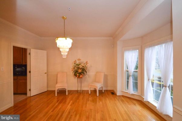 Chandelier, Empty room, Interior, Wood Texture Flooring