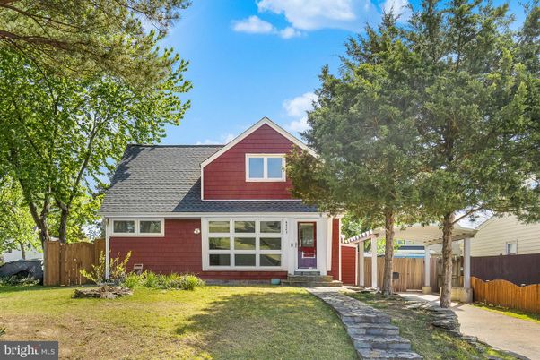Exterior, Facade, Cape Cod