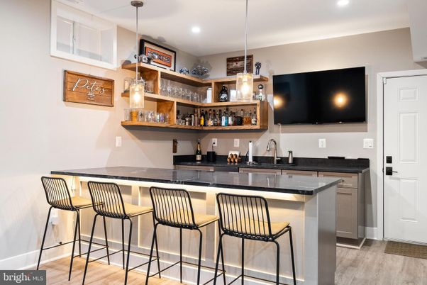 Interior, Pendant Lights, Recessed Lighting, Wood Texture Flooring