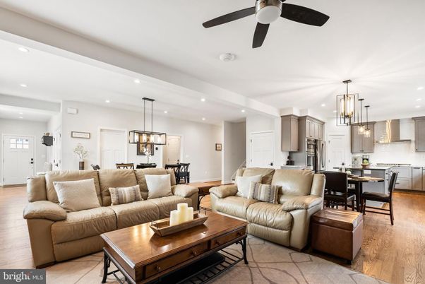 Dining room, Interior, Kitchen, Living room, Pendant Lights, Recessed Lighting, Stainless Steel Appliances, Wood Texture Flooring