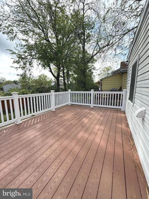 Exterior, Wood Texture Flooring