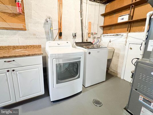 Interior, Washer