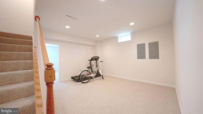 Fitness Equipment, Interior, Recessed Lighting