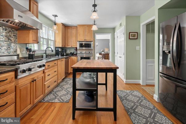 Interior, Kitchen, Pendant Lights, Stainless Steel Appliances, Wood Texture Flooring