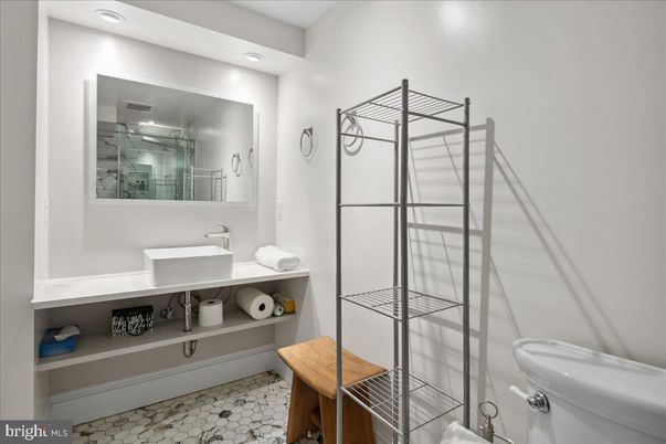 Bathroom, Interior, Recessed Lighting