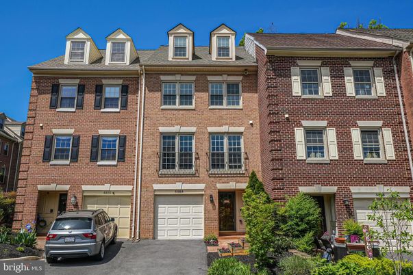 Attached, Exterior, Facade, Brick Facade, Rowhouse