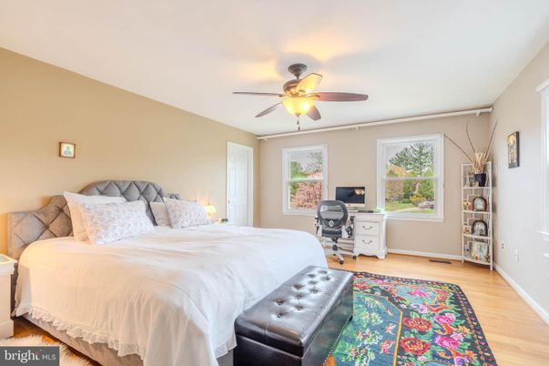 Bedroom, Home Office, Interior, Wood Texture Flooring