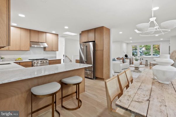 Dining room, Interior, Kitchen, Living room, Pendant Lights, Recessed Lighting, Stainless Steel Appliances, Wood Texture Flooring