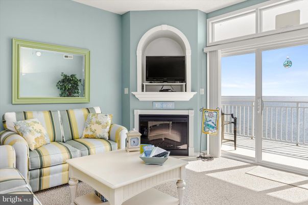 Fireplace, Interior, Water
