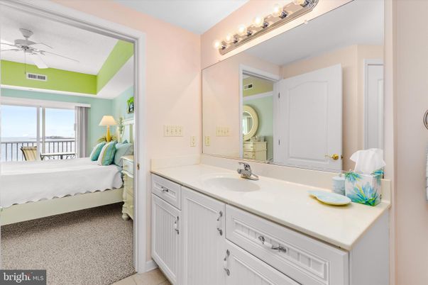 Bathroom, Bedroom, Interior