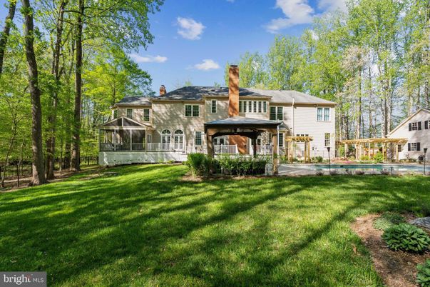Backyard, Exterior, Facade, Pool, Georgian