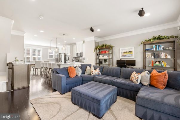 Dining room, Interior, Kitchen, Living room, Pendant Lights, Recessed Lighting, Stainless Steel Appliances, Wood Texture Flooring