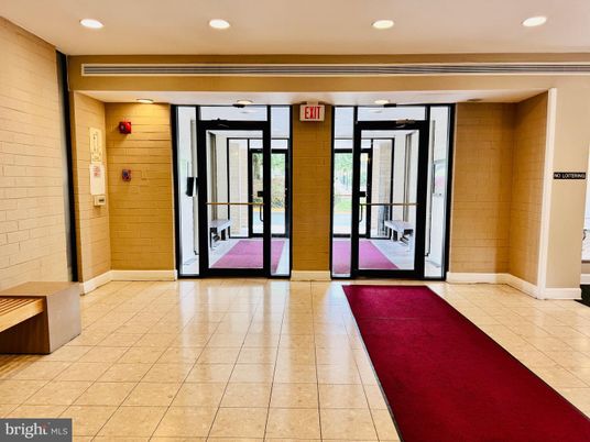 Elevator, Interior, Recessed Lighting