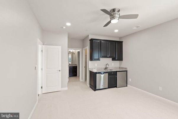 Empty room, Interior, Kitchen, Recessed Lighting