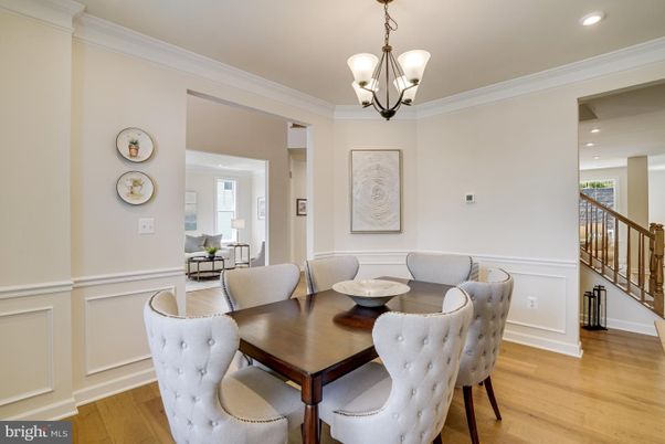 Chandelier, Dining room, Interior, Recessed Lighting, Wood Texture Flooring