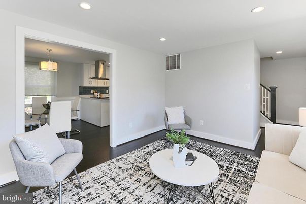 Dining room, Interior, Kitchen, Living room, Pendant Lights, Recessed Lighting, Wood Texture Flooring