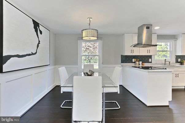 Dining room, Interior, Kitchen, Recessed Lighting, Wood Texture Flooring