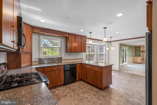 Interior, Kitchen, Pendant Lights, Recessed Lighting