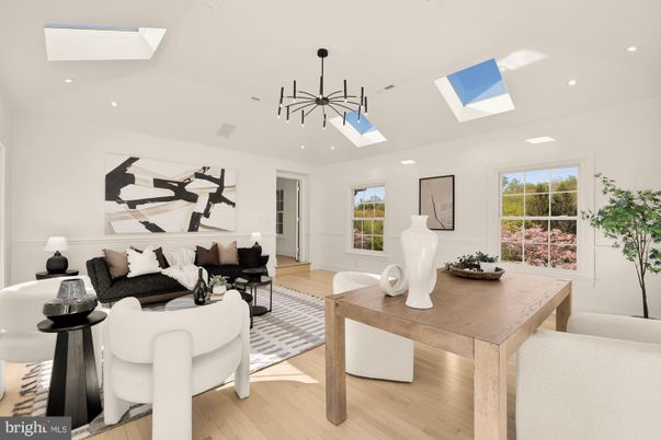 Interior, Living room, Pendant Lights, Recessed Lighting, Wood Texture Flooring