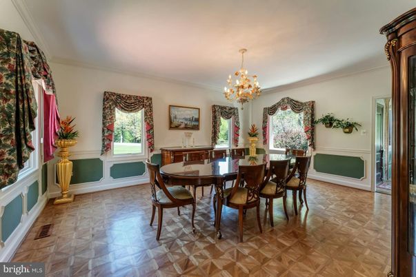 Chandelier, Dining room, Interior