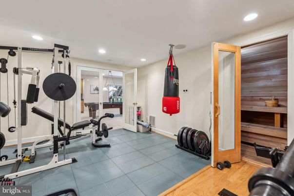 Fitness Equipment, Interior, Recessed Lighting, Sauna Room