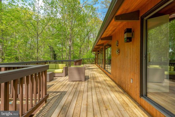 Exterior, Wood Texture Flooring