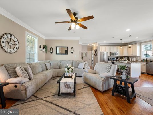Interior, Kitchen, Living room, Pendant Lights, Recessed Lighting, Stainless Steel Appliances, Wood Texture Flooring