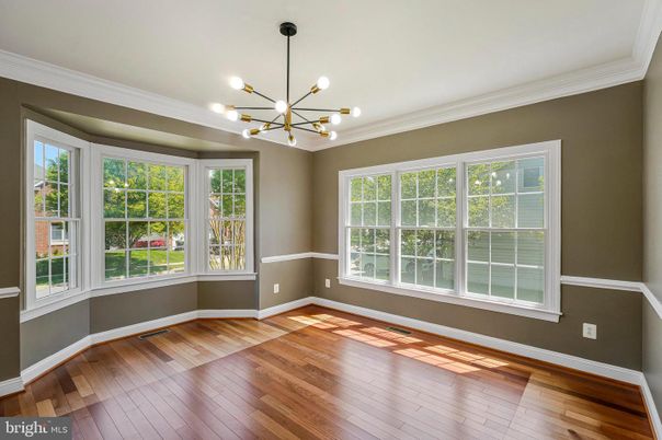 Empty room, Interior, Pendant Lights, Wood Texture Flooring