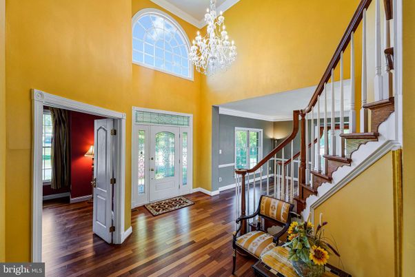 Chandelier, Interior, Wood Texture Flooring