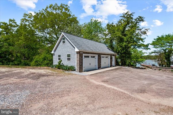 Backyard, Detached Garage, Exterior
