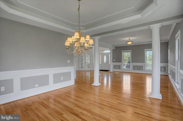 Chandelier, Empty room, Interior, Wood Texture Flooring