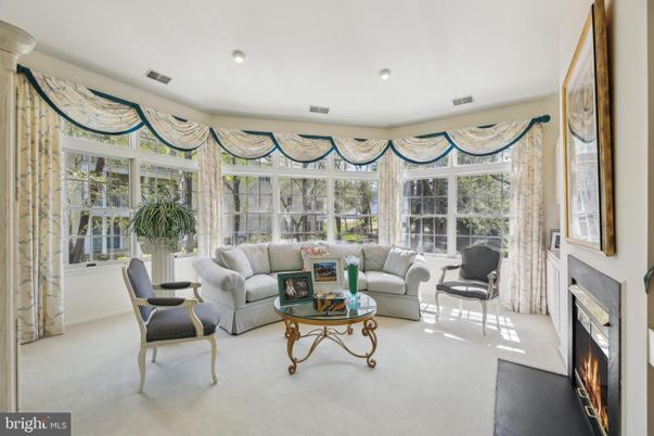 Fireplace, Interior, Living room, Recessed Lighting