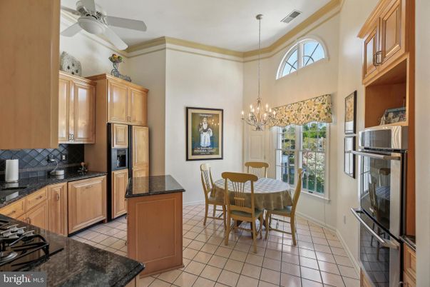 Chandelier, Dining room, Interior, Kitchen, Pendant Lights