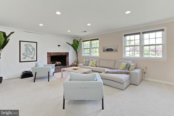 Fireplace, Interior, Living room, Recessed Lighting