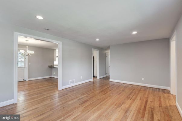 Chandelier, Empty room, Interior, Recessed Lighting, Wood Texture Flooring