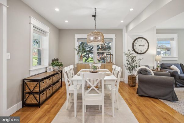 Dining room, Interior, Pendant Lights, Recessed Lighting, Wood Texture Flooring