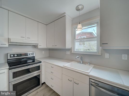 Interior, Kitchen, Pendant Lights, Stainless Steel Appliances, Wood Texture Flooring