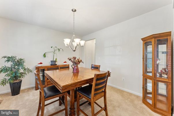 Chandelier, Dining room, Interior
