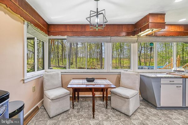 Dining room, Interior, Pendant Lights, Recessed Lighting