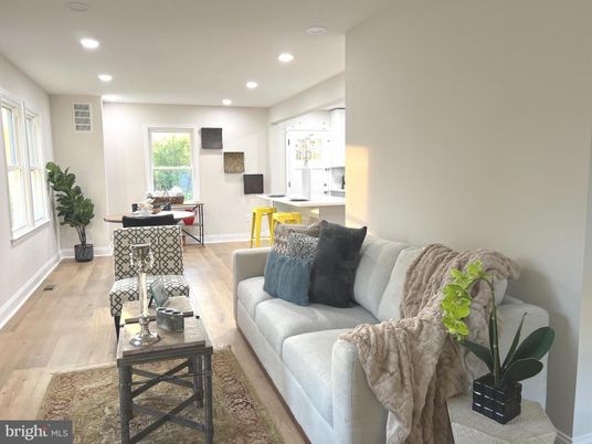 Home Office, Interior, Living room, Recessed Lighting, Wood Texture Flooring