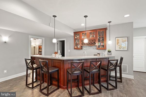 Interior, Pendant Lights, Recessed Lighting, Wood Texture Flooring