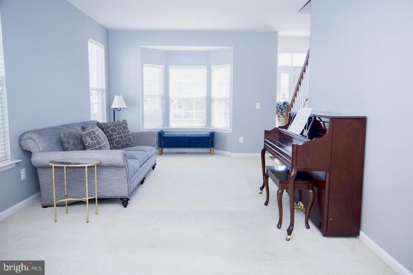 Interior, Living room, Piano