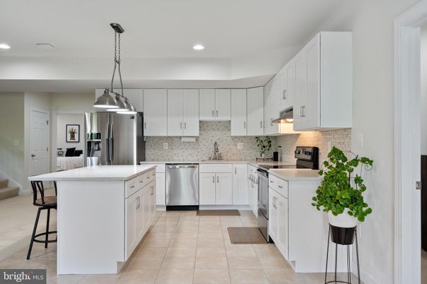Interior, Kitchen, Pendant Lights, Recessed Lighting, Stainless Steel Appliances