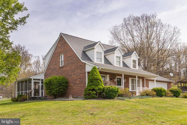 Exterior, Facade, Brick Facade, Cape Cod