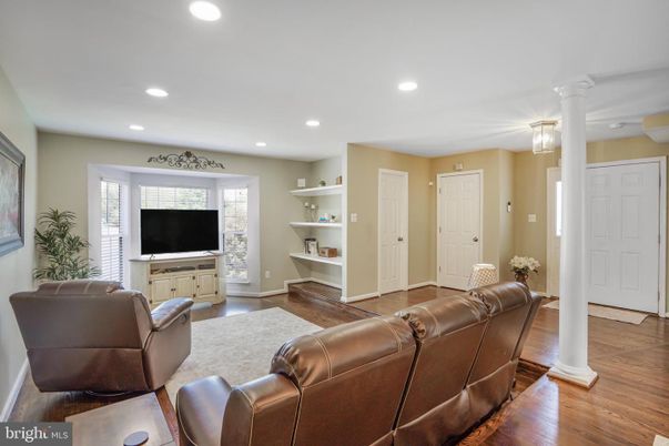 Home Theatre Room, Interior, Living room, Recessed Lighting, Wood Texture Flooring