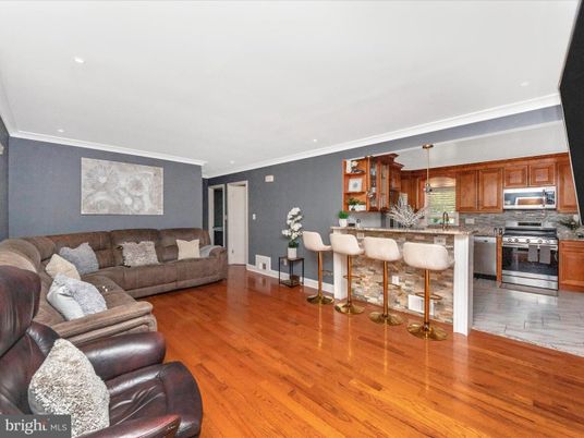 Dining room, Interior, Kitchen, Living room, Pendant Lights, Recessed Lighting, Stainless Steel Appliances, Wood Texture Flooring