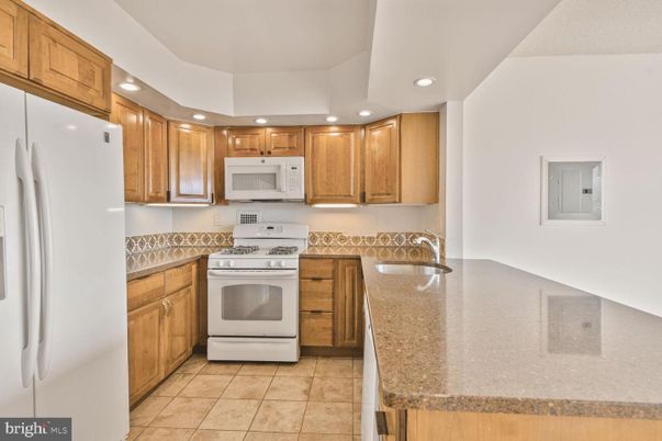 Interior, Kitchen, Recessed Lighting